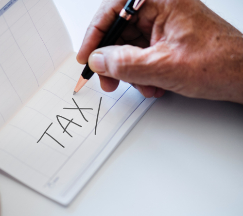 davčno svetovanje zahteva veliko specialističnega teoretičnega in praktičnega znanja